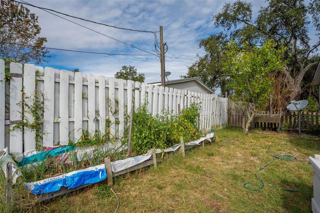 213 BOWEN ROAD, Davenport, FL 33837