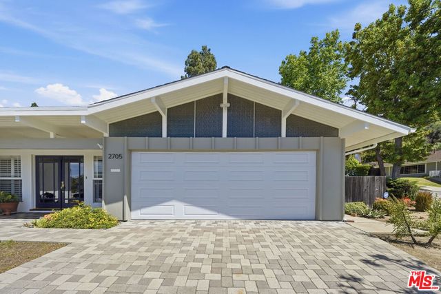 2705 Brierhaven Drive, La Crescenta, CA 91214