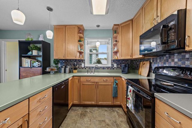 109 Pebble Drive, Clayton, NC 27520