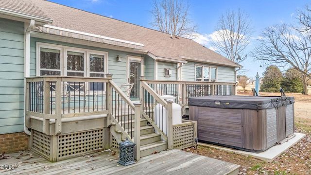 109 Pebble Drive, Clayton, NC 27520