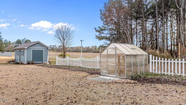 109 Pebble Drive, Clayton, NC 27520