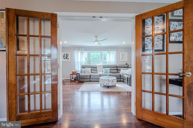 11 LILAC CT, Wilmington, DE 19808