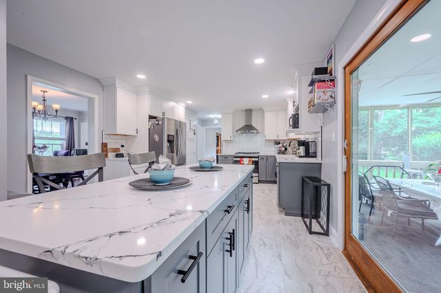 11 LILAC CT, Wilmington, DE 19808