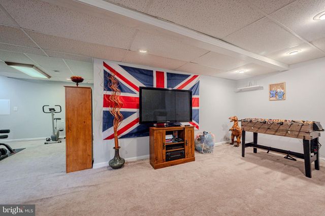 11 LILAC CT, Wilmington, DE 19808