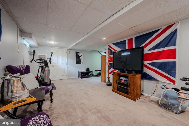 11 LILAC CT, Wilmington, DE 19808