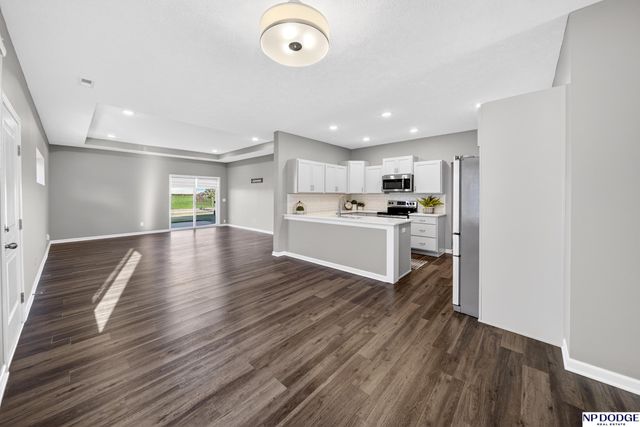2114 Aaron Way, Fremont, NE 68025