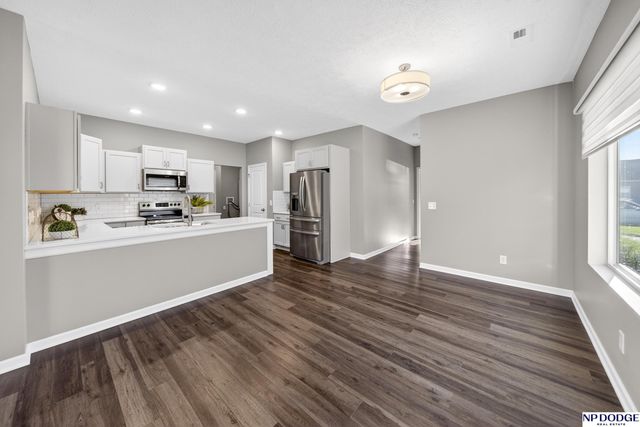 2114 Aaron Way, Fremont, NE 68025