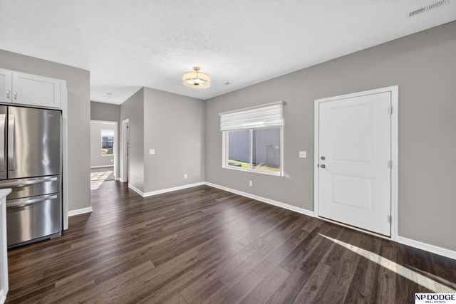 2114 Aaron Way, Fremont, NE 68025
