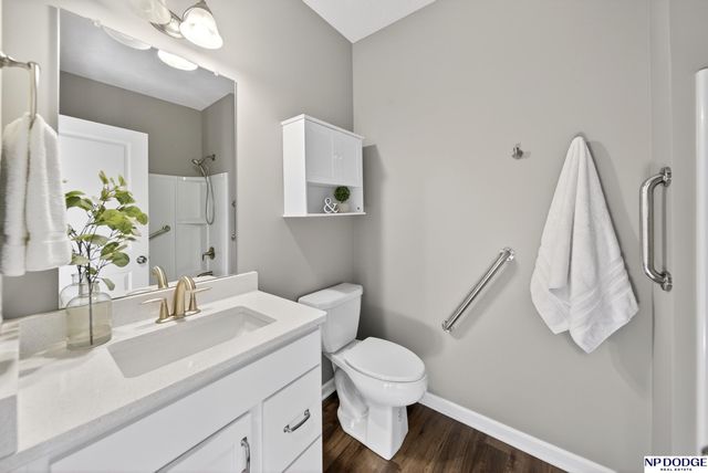 2114 Aaron Way, Fremont, NE 68025