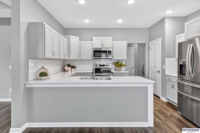 2114 Aaron Way, Fremont, NE 68025
