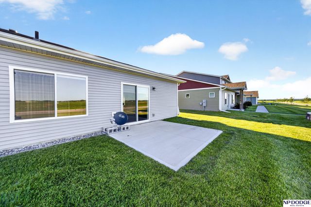 2114 Aaron Way, Fremont, NE 68025
