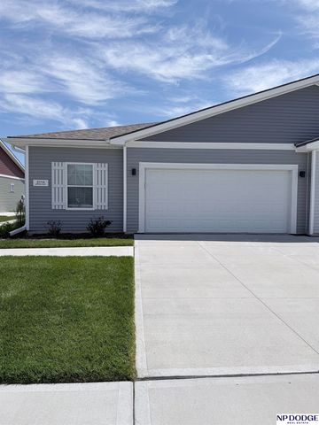2114 Aaron Way, Fremont, NE 68025