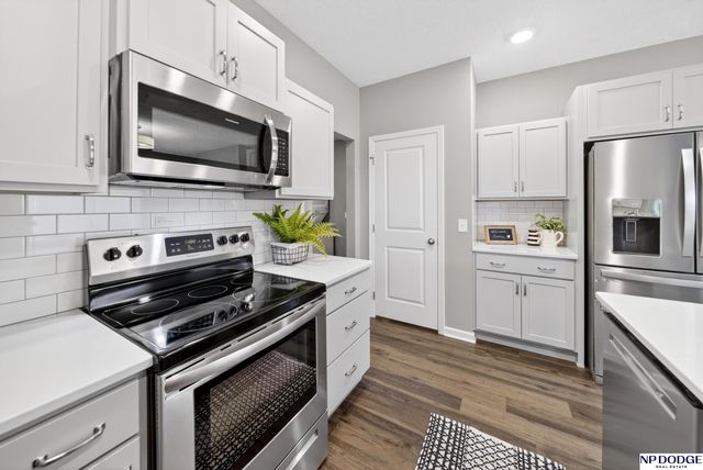 2114 Aaron Way, Fremont, NE 68025