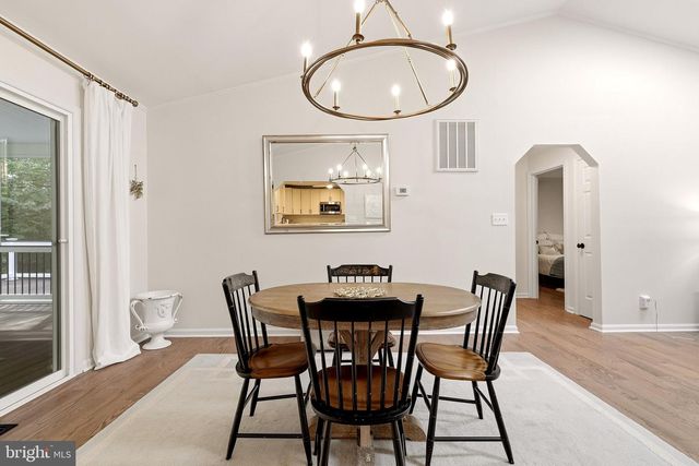 323 STRATFORD CIR, Locust Grove, VA 22508