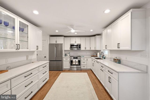 323 STRATFORD CIR, Locust Grove, VA 22508