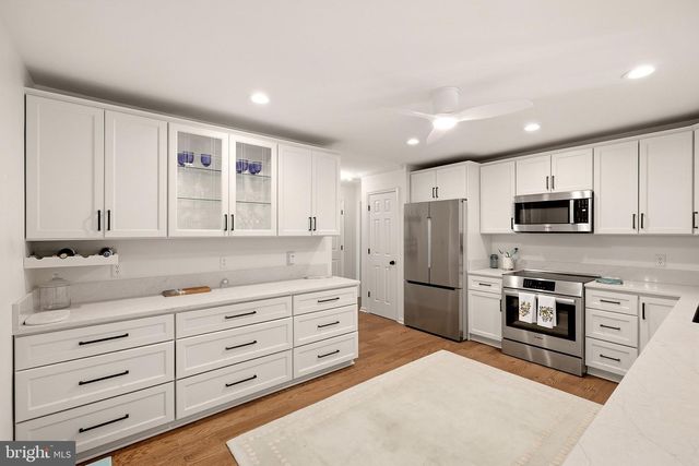 323 STRATFORD CIR, Locust Grove, VA 22508