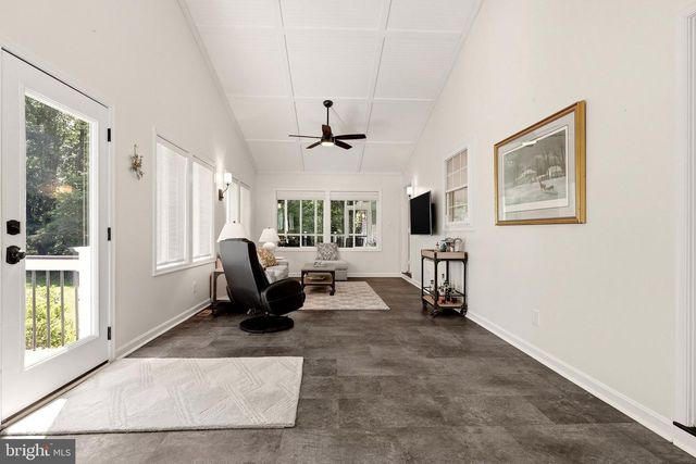 323 STRATFORD CIR, Locust Grove, VA 22508