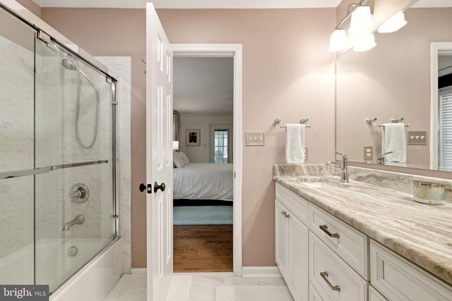 323 STRATFORD CIR, Locust Grove, VA 22508