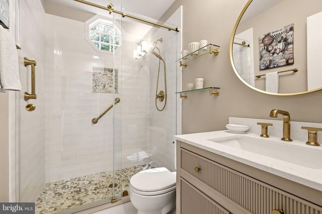 323 STRATFORD CIR, Locust Grove, VA 22508