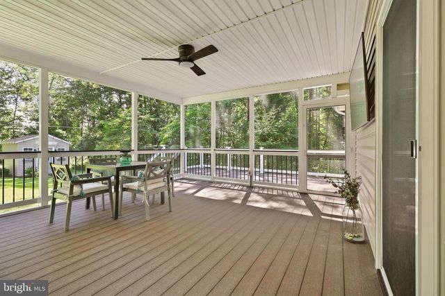 323 STRATFORD CIR, Locust Grove, VA 22508