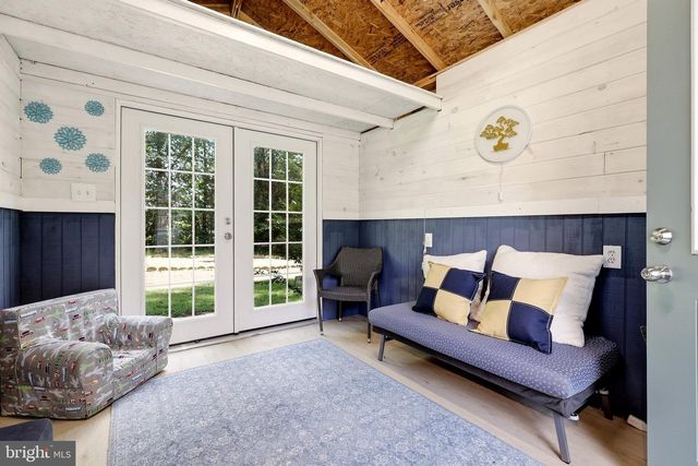 323 STRATFORD CIR, Locust Grove, VA 22508