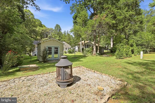 323 STRATFORD CIR, Locust Grove, VA 22508
