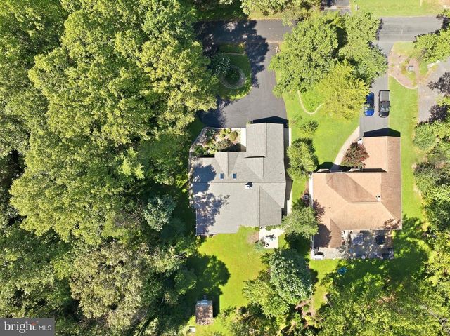 323 STRATFORD CIR, Locust Grove, VA 22508