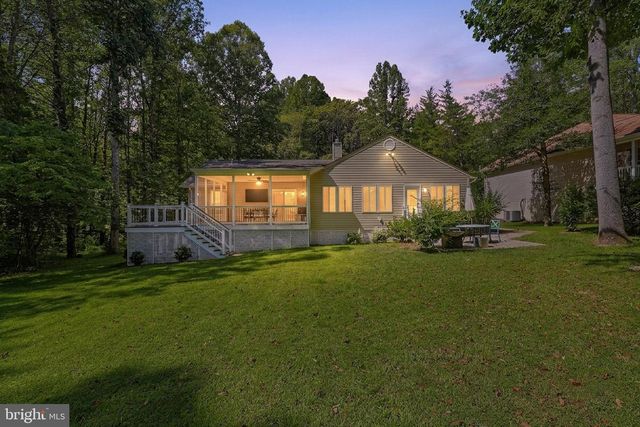 323 STRATFORD CIR, Locust Grove, VA 22508