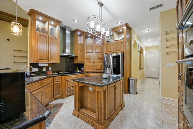 2410 E 21st Street, Mission, TX 78572