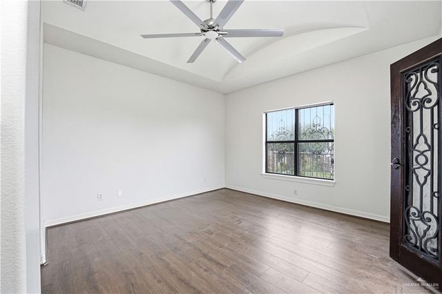 2410 E 21st Street, Mission, TX 78572