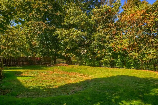 907 Valleyview Drive, Mckeesport, PA 15034