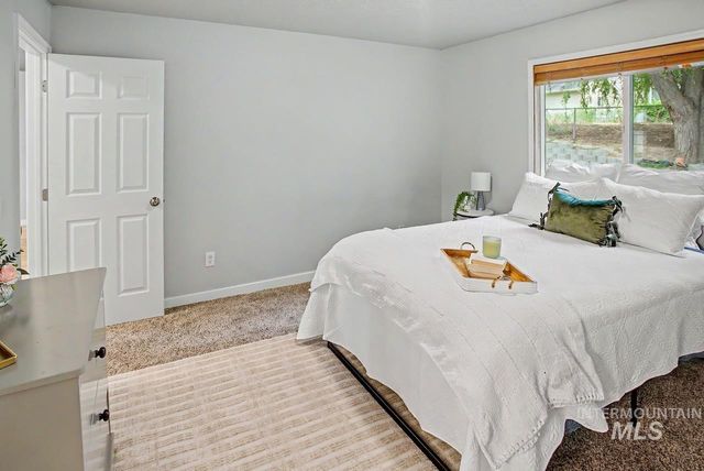 3339 Cedar Park Pl, Nampa, ID 83686