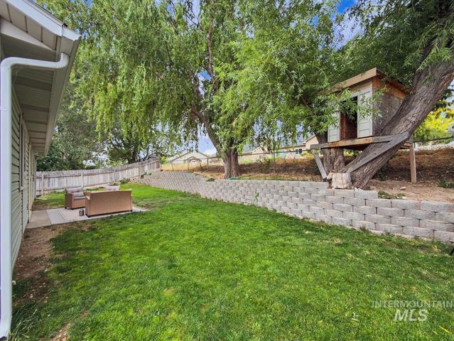 3339 Cedar Park Pl, Nampa, ID 83686