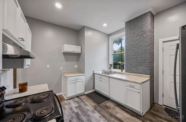 839 Ridgeway Avenue, Cincinnati, OH 45229