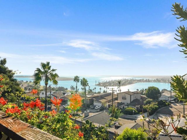 3212 Donley St, San Diego, CA 92117