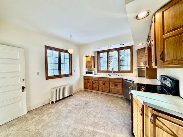 44 Gray St 1, Arlington, MA 02476