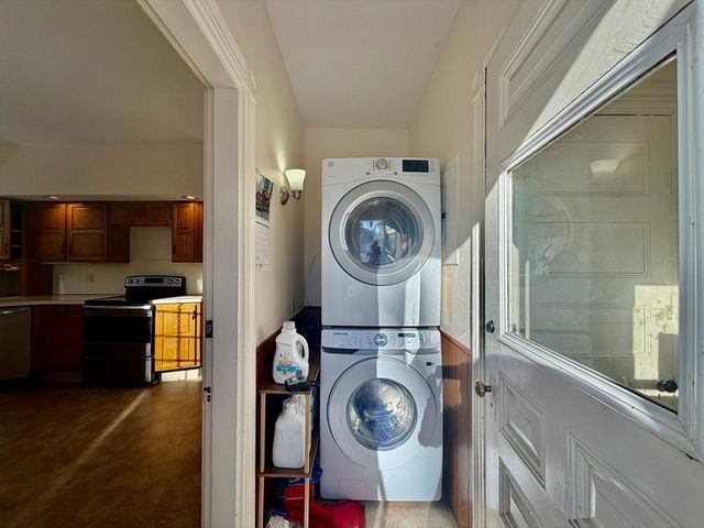 44 Gray St 1, Arlington, MA 02476