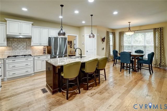 14812 Creekbrook Ter, Midlothian, VA 23113