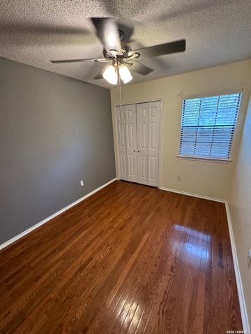 13815 STONE HOLLOW DR, San Antonio, TX 78232