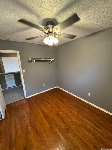 13815 STONE HOLLOW DR, San Antonio, TX 78232