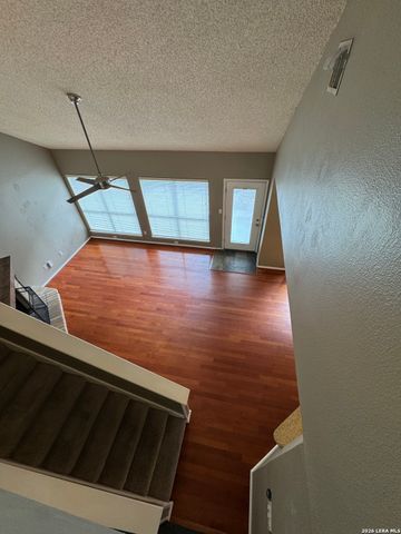 13815 STONE HOLLOW DR, San Antonio, TX 78232