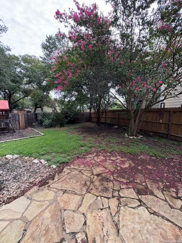 13815 STONE HOLLOW DR, San Antonio, TX 78232