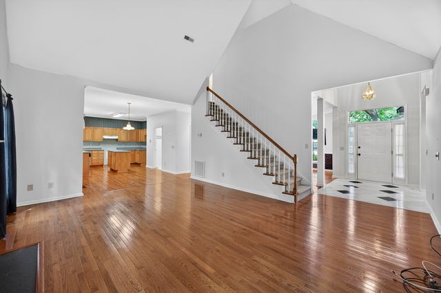 5425 Roxbury Drive, Charleston, SC 29418