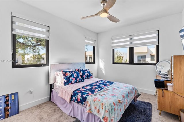 4150 N Oak Pl, Dania Beach, FL 33314