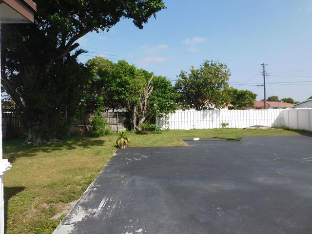 2251 NW 29th Terrace, Fort Lauderdale, FL 33311