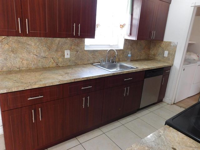 2251 NW 29th Terrace, Fort Lauderdale, FL 33311