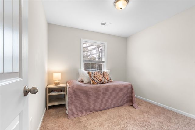 114 Sunny Point Loop, Central, SC 29630