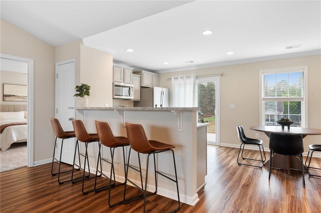 114 Sunny Point Loop, Central, SC 29630