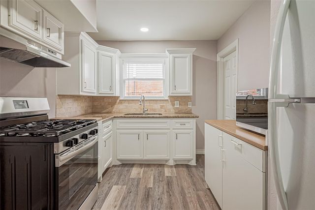 4509 Larch Lane, Bellaire, TX 77401