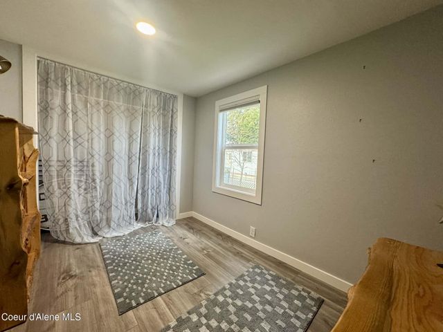 28 E Walrose Loop, Hayden, ID 83835